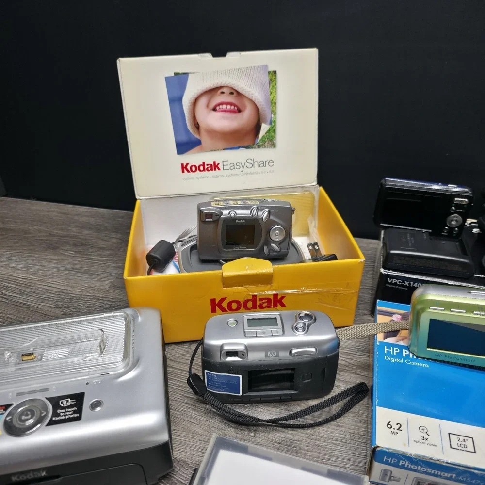 Digital Camera‎ Lot - 9 Cameras 2 Printers 2 Docks - Part/Repair